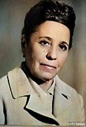 Гайсина Марфуга Нуриевна,врач-психиатр, организатор психиатрической службы в Башкирской АССР. Ветеран Великой Отечественной войны. Доктор медицинских наук, профессор. Заслуженный врач Башкирской АССР. Кавалер ордена Трудового Красного Знамени.